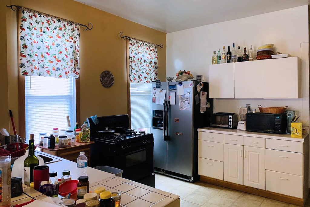 Moss Chicago Architect Kitchen Before Renovation