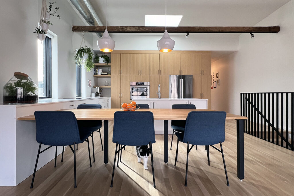 Moss Chicago Architect Renovation Dining Kitchen